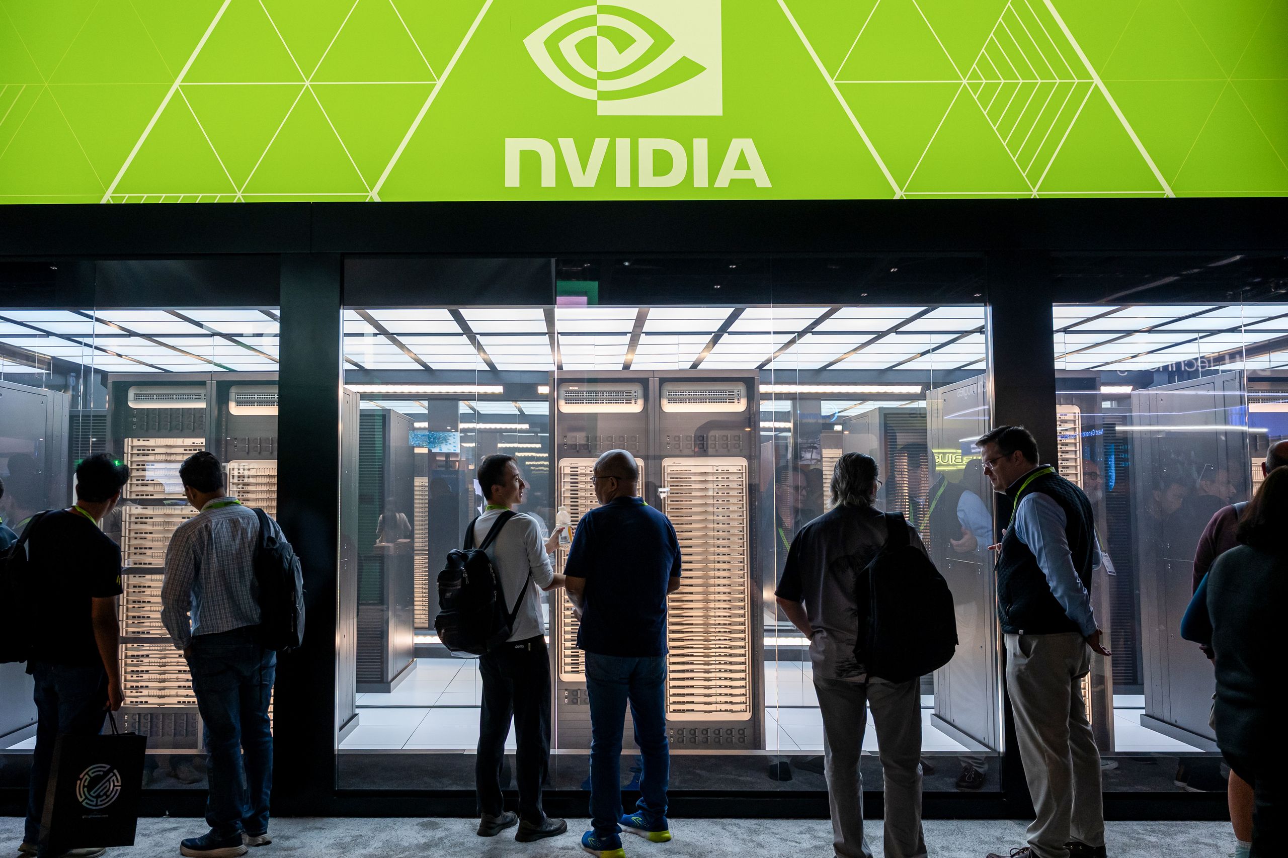 US Export Bottleneck Stalls Nvidia AMD AI Chips to China