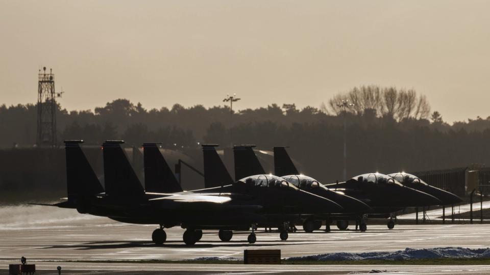 Geopolitics and Rate Hikes Drag Crypto Below $71K