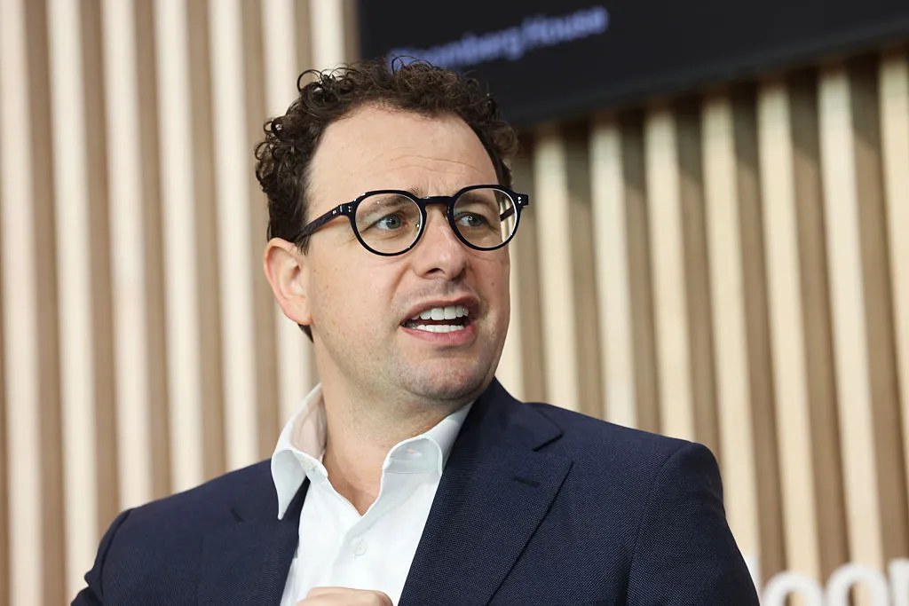 Anthropic Launches PAC Signaling Deep Dive into AI Policy